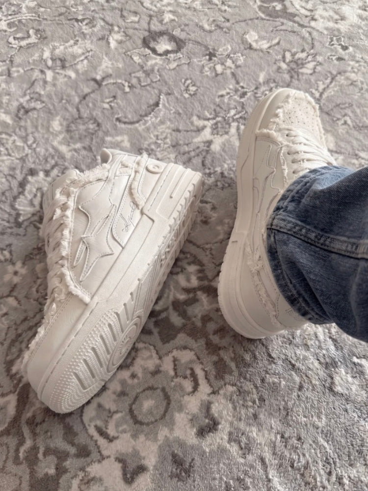 DCRB Broken Creme Sneakers