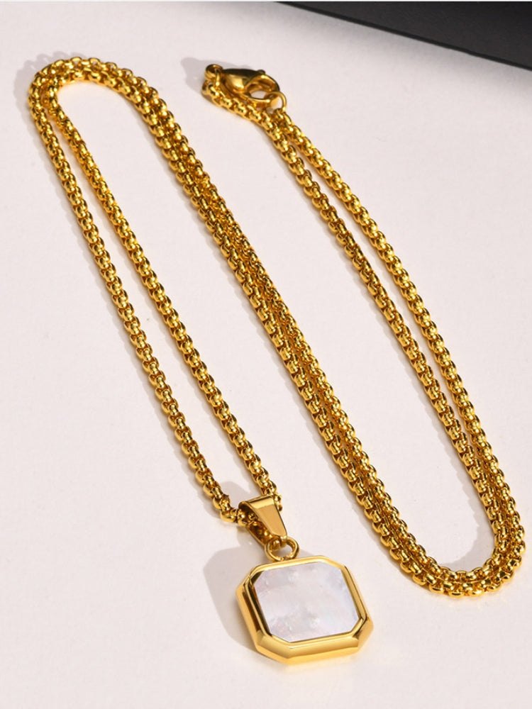 DCRB Stone Pendant Necklace