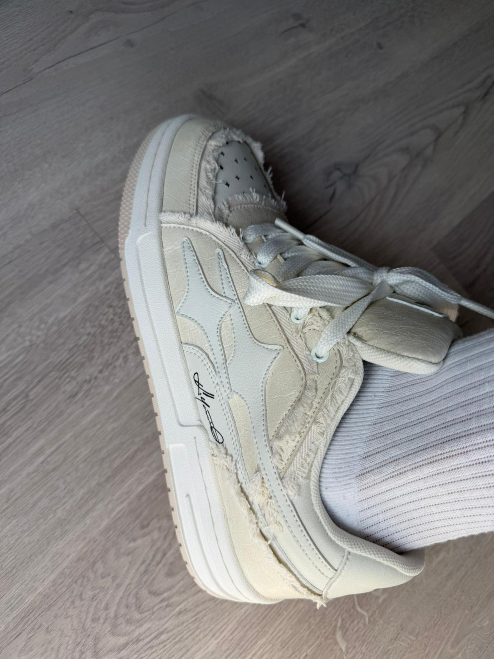 DCRB Ivory Croc Low Sneakers