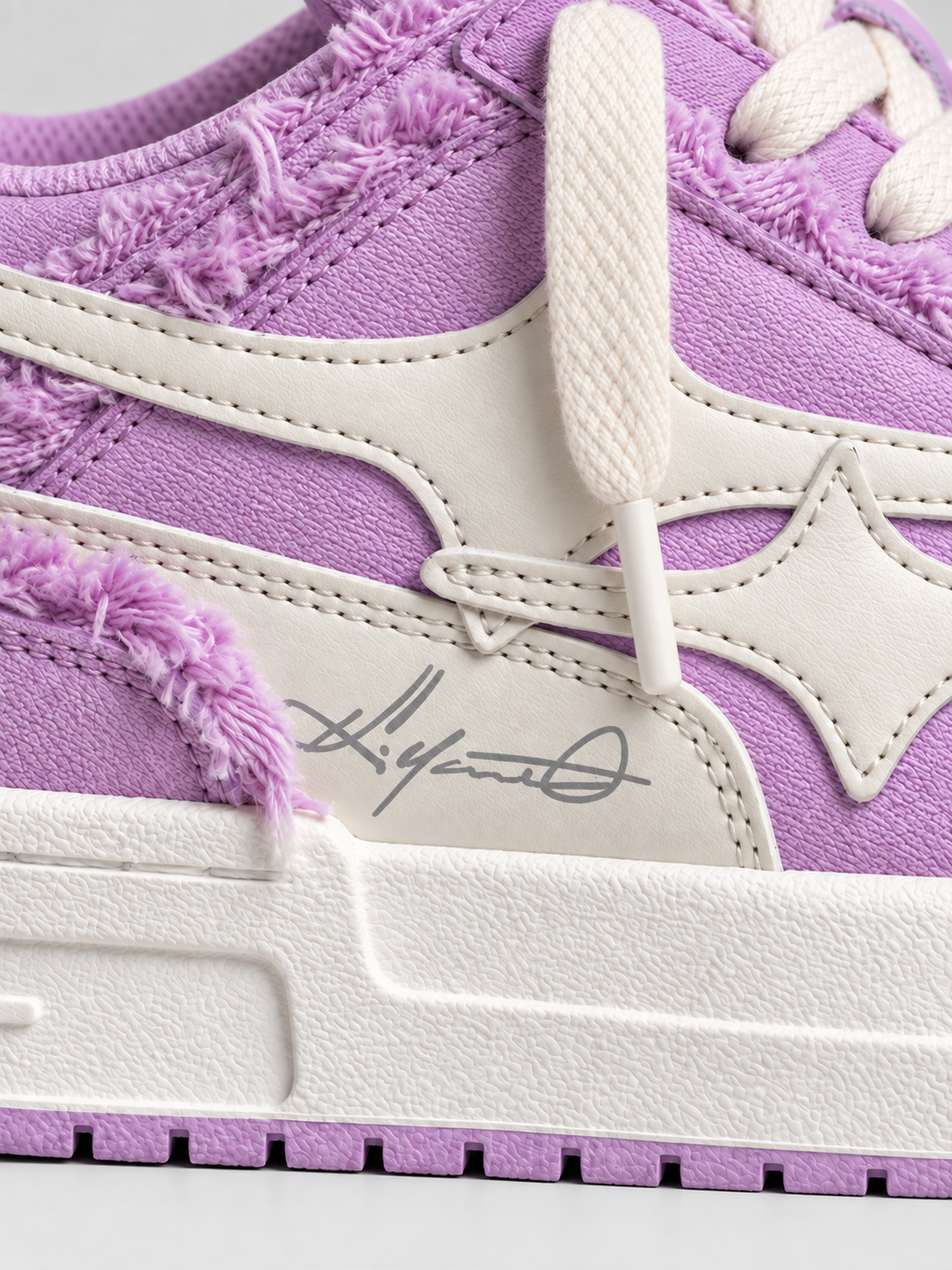 DCRB Distressed Lavendel Sneakers