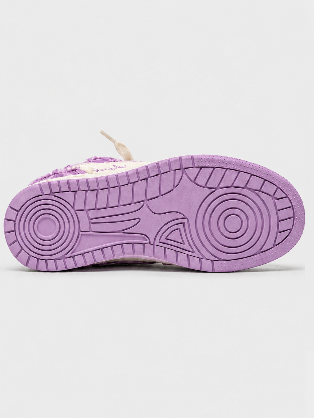 DCRB Distressed Lavendel Sneakers