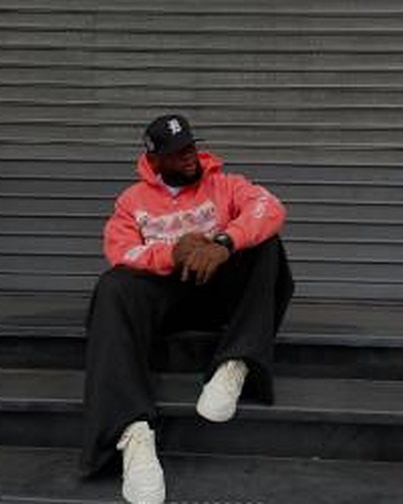 @jason_ray237 in cream Decarba sneakers